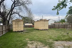 802 Fair St, Houston, TX 77088 - Photo 3