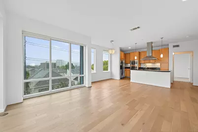 505 Jackson Hill Street #404, Houston, TX 77007 - Photo 3