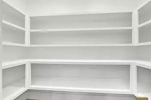 8631 McDade St, Houston, TX 77080 - Photo 11