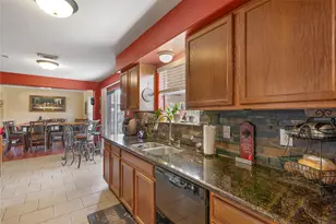 3727 Oaklace Dr, Spring, TX 77389 - Photo 9