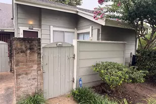 13010 Greenway Chase Ct, Houston, TX 77072 - Photo 3