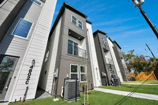 4802 Elysian St, Houston, TX 77009 - Photo 3