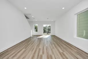 4802 Elysian St, Houston, TX 77009 - Photo 9