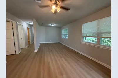 4706 N Wayside, Houston, TX 77028 - Photo 3
