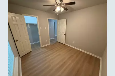 4706 N Wayside, Houston, TX 77028 - Photo 9