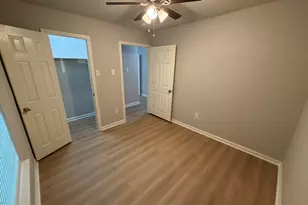 4706 N Wayside, Houston, TX 77028 - Photo 9