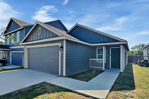 144 Hollywood Dr, New Braunfels, TX 78130 - Photo 1