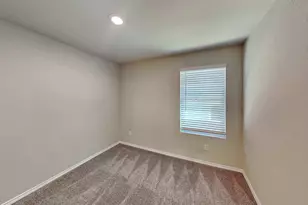 144 Hollywood Dr, New Braunfels, TX 78130 - Photo 15