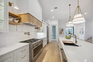 4034 Lanark Ln, Houston, TX 77025 - Photo 11