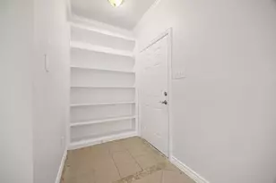 2255 Braeswood Park Dr, Houston, TX 77030 - Photo 9