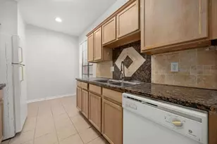 2255 Braeswood Park Dr, Houston, TX 77030 - Photo 13