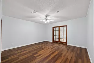 2907 Virginia St, La Marque, TX 77568 - Photo 21