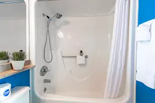 1401 E Beach Dr, Galveston, TX 77550 - Photo 25