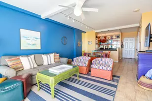 1401 E Beach Dr, Galveston, TX 77550 - Photo 7