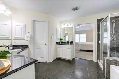 2607 Enclave At Shady Acres Court, Houston, TX 77008 - Photo 23