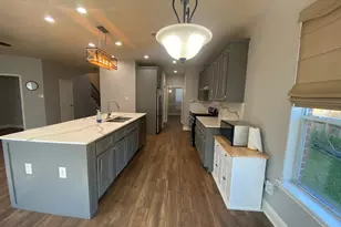 2101 Crestwind Ct, Pearland, TX 77584 - Photo 15