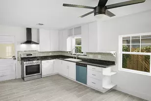 7901 Helmers St, Houston, TX 77022 - Photo 7