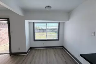 9750 Guest St, Houston, TX 77078 - Photo 9