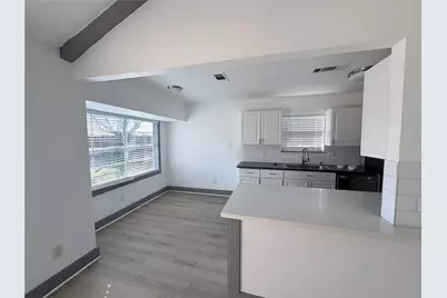 9750 Guest Street, Houston, TX 77078 - Photo 11