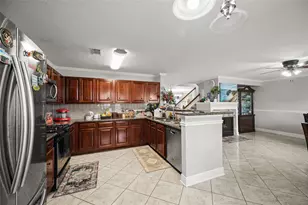 12031 Blade Borough Ct, Houston, TX 77089 - Photo 13