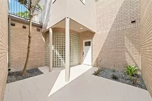 9374 Briar Forest Dr, Houston, TX 77063 - Photo 27