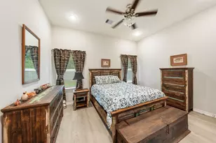306 Helen St, Cleveland, TX 77328 - Photo 17