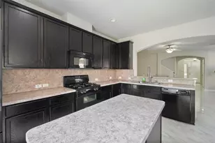 9303 Fuqua Breeze Dr, Houston, TX 77075 - Photo 11