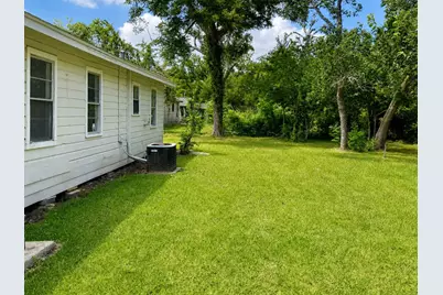 1156 2nd Street, Clute, TX 77531 - Photo 13