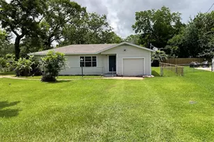 1156 2nd St, Clute, TX 77531 - Photo 1
