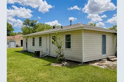 1156 2nd Street, Clute, TX 77531 - Photo 9