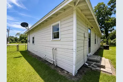 1156 2nd Street, Clute, TX 77531 - Photo 5