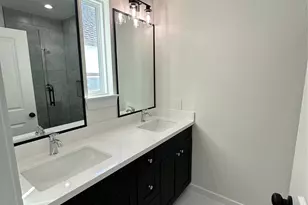 8408 Darien St, Houston, TX 77028 - Photo 11