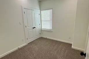 8408 Darien St, Houston, TX 77028 - Photo 15
