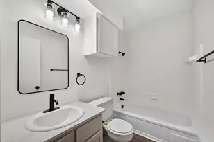 12957 Shannon Hills Dr, Houston, TX 77099 - Photo 27