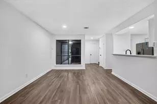12957 Shannon Hills Dr, Houston, TX 77099 - Photo 9