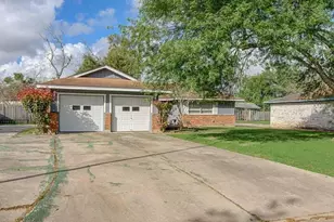 1710 W 11th St, Freeport, TX 77541 - Photo 17