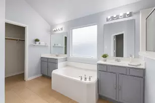 9026 Clearwood Landing Blvd, Houston, TX 77075 - Photo 15