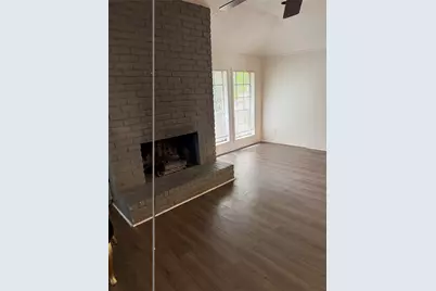 10719 Valley Hills Drive, Houston, TX 77071 - Photo 5