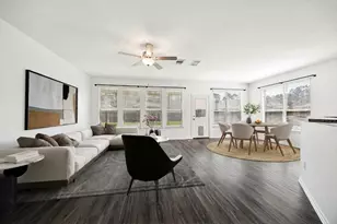 9310 Victoria Valley Ct, Houston, TX 77365 - Photo 7