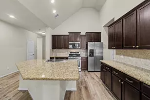 2728 Rogliano Ln, League City, TX 77573 - Photo 5