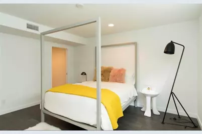 1410 Hyde Park Boulevard #105, Houston, TX 77006 - Photo 11
