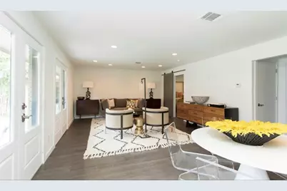 1410 Hyde Park Boulevard #105, Houston, TX 77006 - Photo 19