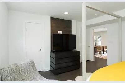 1410 Hyde Park Boulevard #105, Houston, TX 77006 - Photo 17