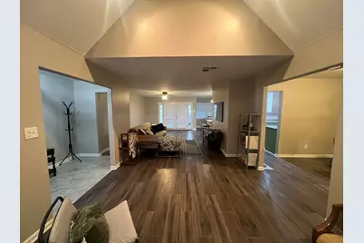 6015 McKnight Street, Houston, TX 77035 - Photo 9