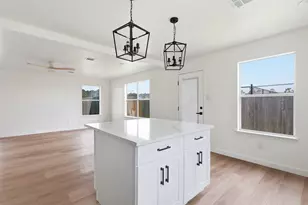 915 Redcrest Springs Ct, Houston, TX 77073 - Photo 5
