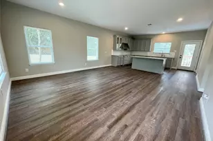 95 Hickory St, Shepherd, TX 77371 - Photo 5