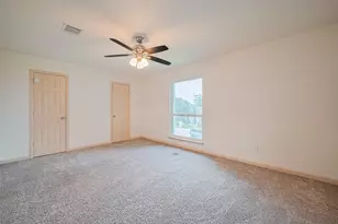 982 W Donovan St, Houston, TX 77091 - Photo 23