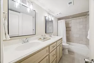 14703 Barryknoll Ln, Houston, TX 77079 - Photo 9