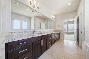 5525 Kiam St, Houston, TX 77007 - Photo 31