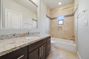 5525 Kiam St, Houston, TX 77007 - Photo 37